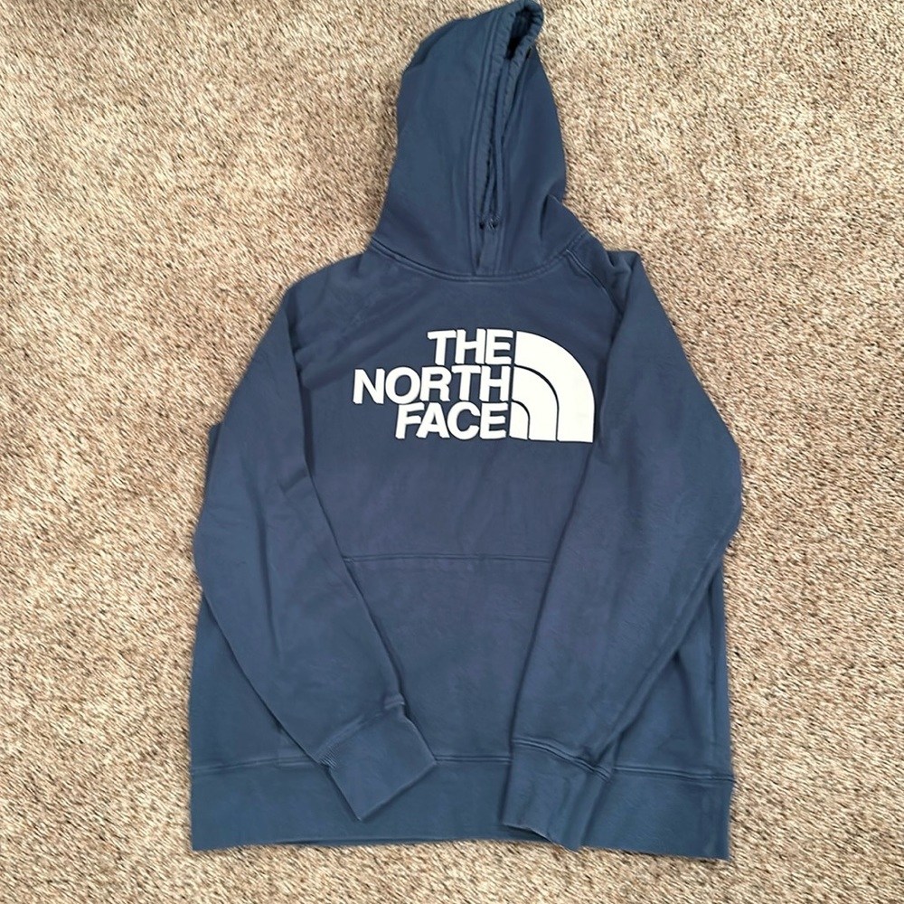 Women’s North Face sweatshirt